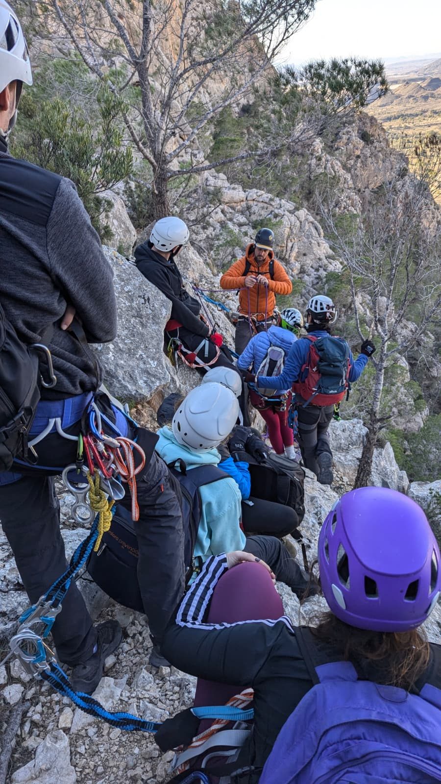 Guide avec participants